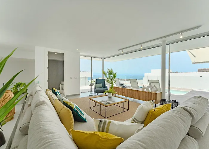 Estandar 7 - Casangular By Upper Вілла *